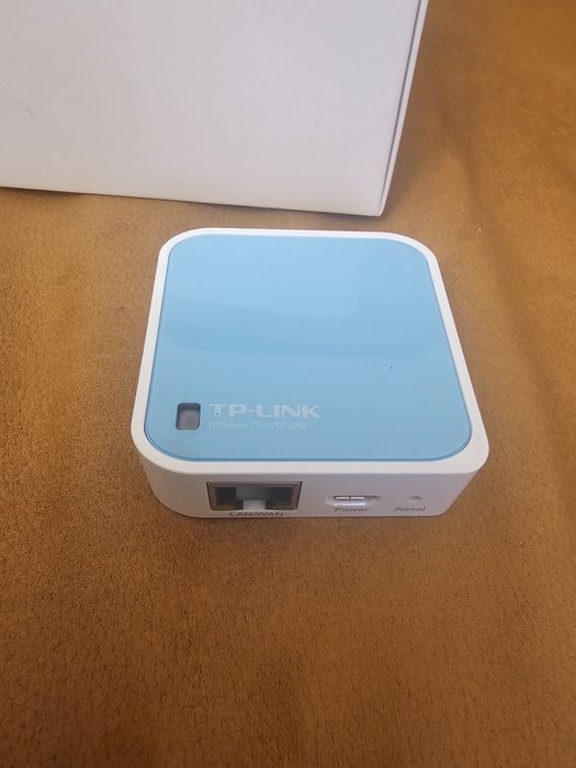 Суперкомпактний крутий  роутер TP-Link TL-WR702N Nano Router 150Mbps