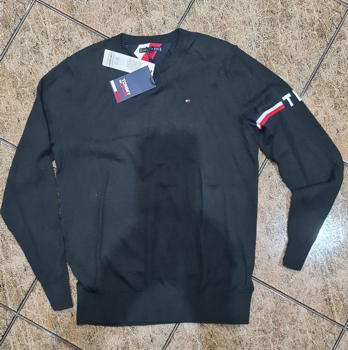 Sweterek męski tommy hilfiger.