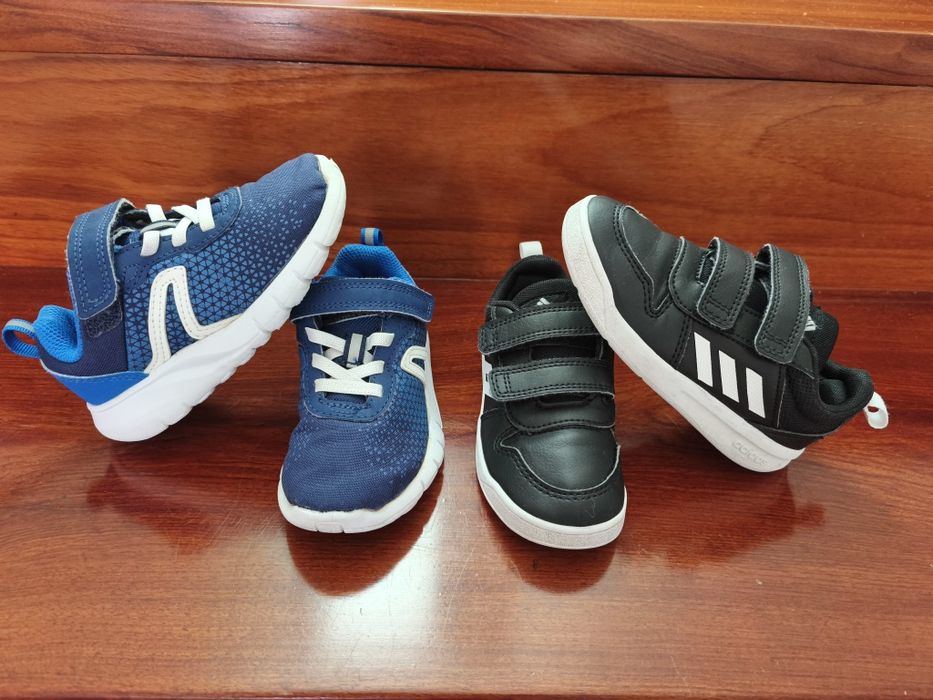 2 pares de sapatilhas t.25