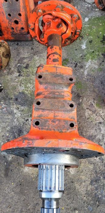 Pochwa tylnego mostu,zwolnica tył Mtz80,82,50,Belarus,Pronar,kompletna