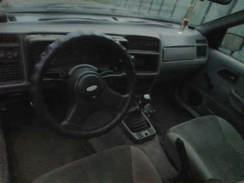 Автомобіль продаж