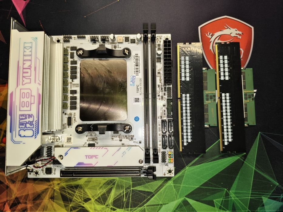 Комплект TOPC FLHX ITX D5 + Ryzen 7 7745HX