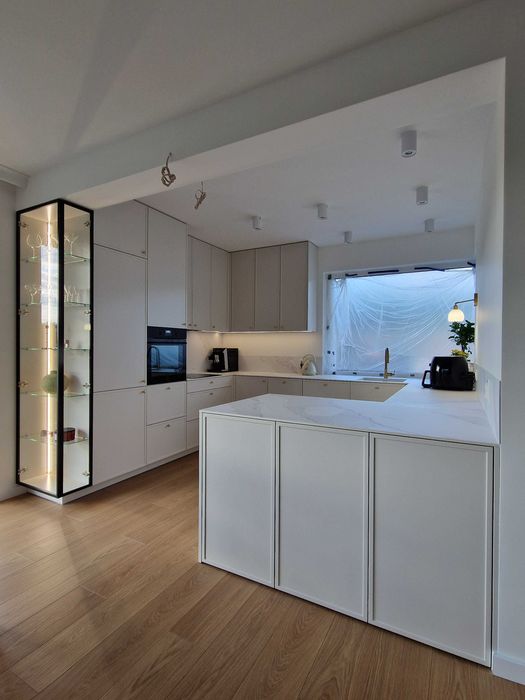 Meble na wymiar Piaseczno i okolice. Kuchnie, szafy, łazienki. Stolarz