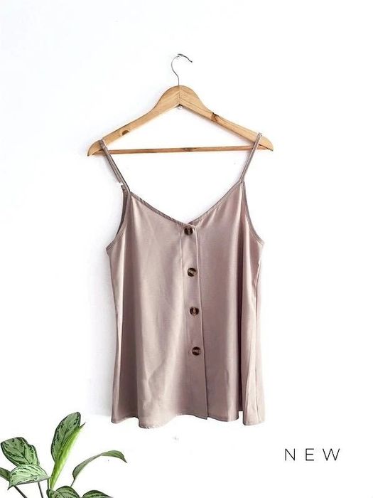 Adjustable Strap Top – Size M | New, Never Worn64585953803137121