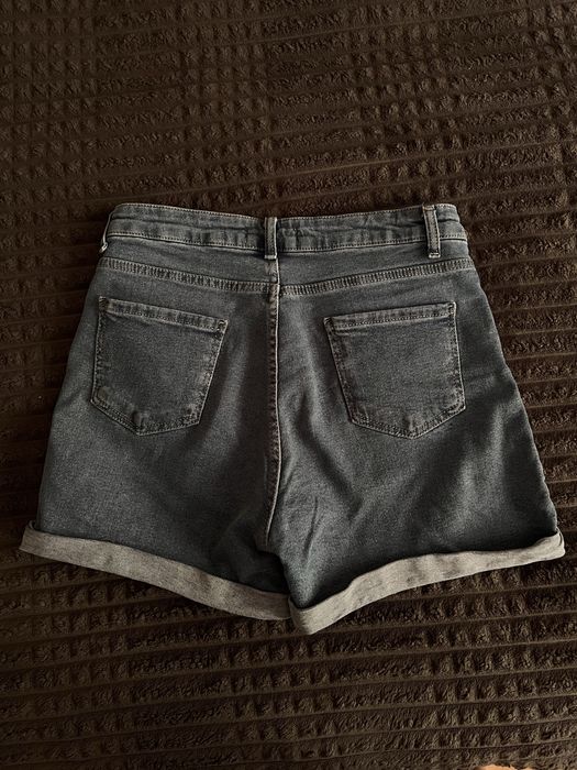 Жіночі дзинсові шорти