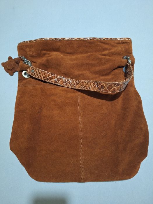 Torebka ze skóry naturalnej Carpisa