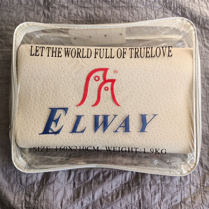 Nowa poduszka profilowana WellPur w pokrowcu