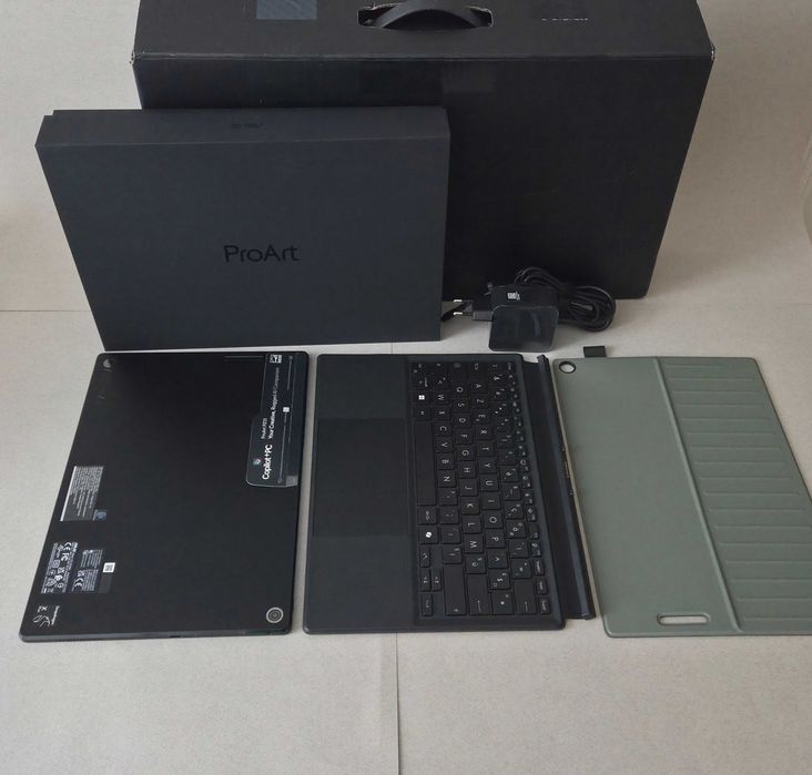 Ноутбук ASUS ProArt 13,3" OLED - Snapdragon X Plus X1P42100 - 16 GB - 1 TB