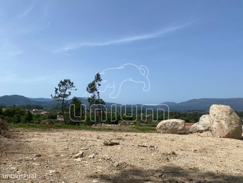 Plot of Land in Deão