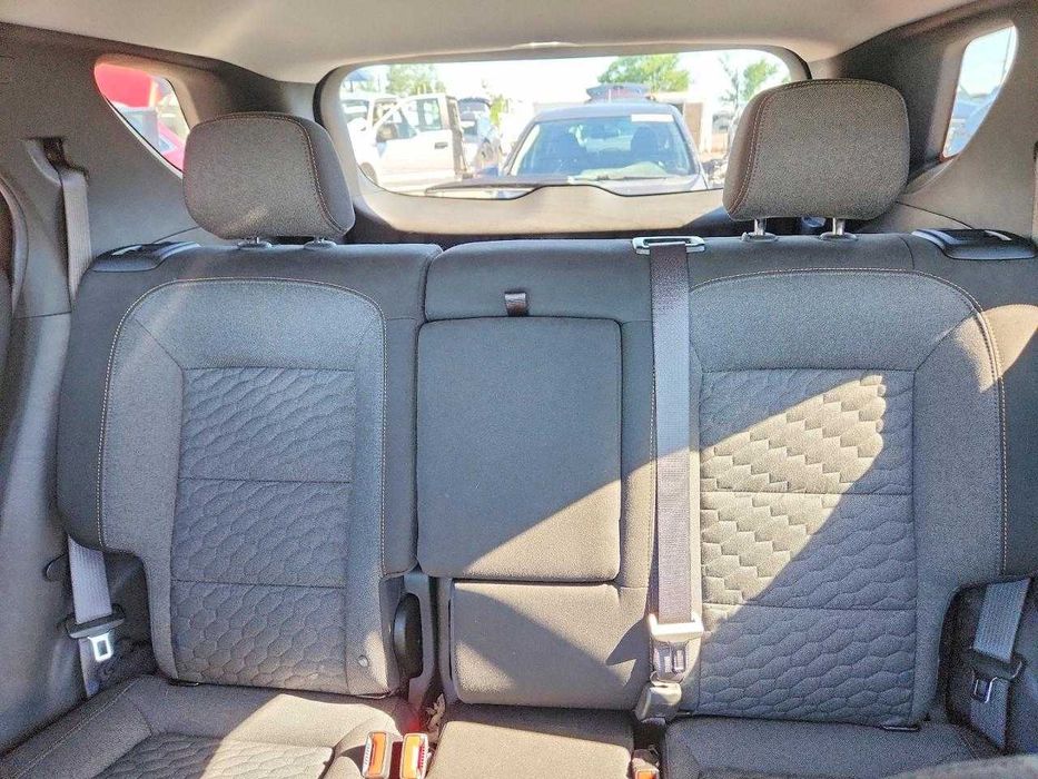 2021 Chevrolet Equinox LT &