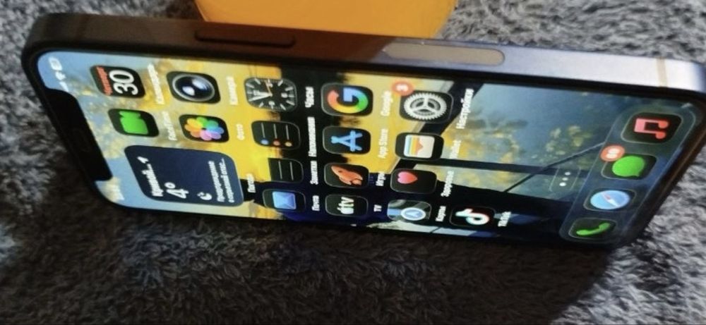 Продам Apple 12 мини