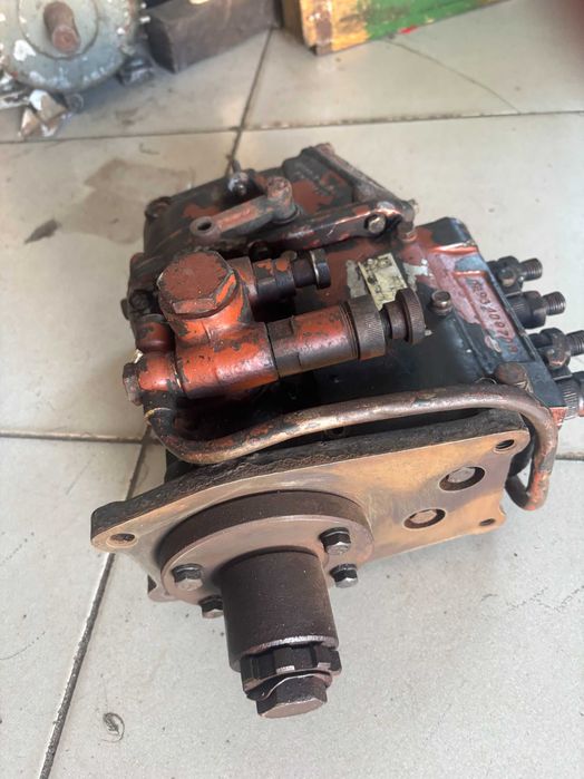 Топливный насос УТН      Юмз