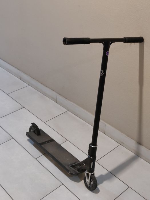 Трюковой самокат movino black mamba