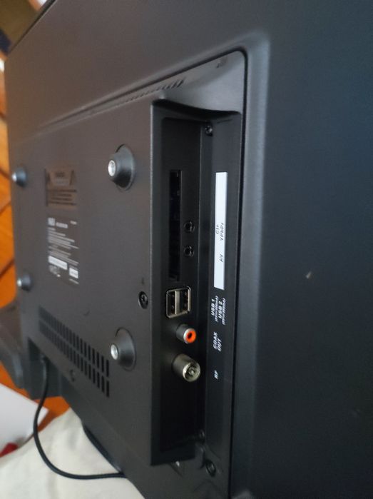 Televisão led impecável