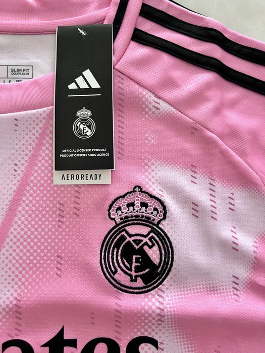 Camisola de Futebol Real Madrid Rosa