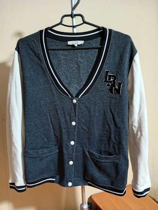 Різний одяг на обмін