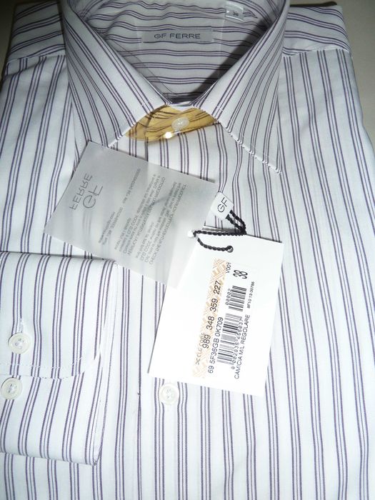 Camisa nova às riscas Grianfranco Ferré 38