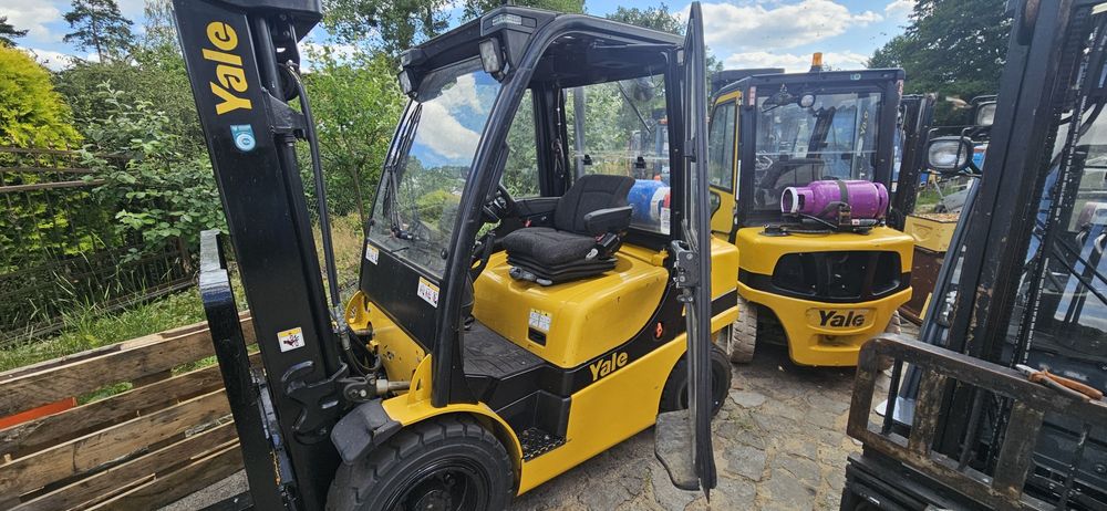 Wozek widłowy Toyota Yale 1.5 - 4.5 T