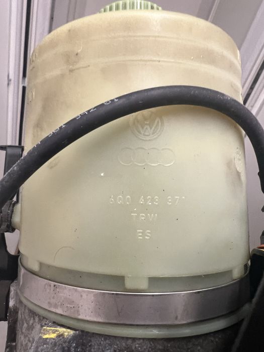 Bomba de direção assistida eletro-hidráulica TRW / VW