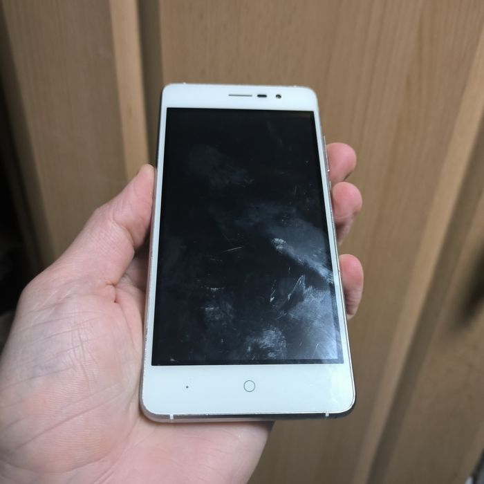 Doogee X10 целый на запчасти