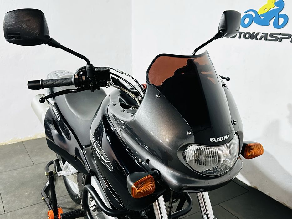 Suzuki Xf650 Freewind мото з європи (3600$)