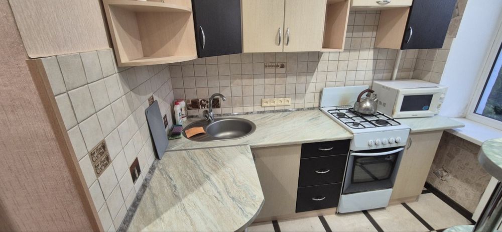 Здам 1-кімнатну на Молодіжному