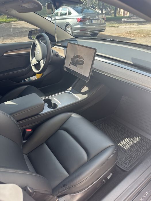 Tesla model 3 performance