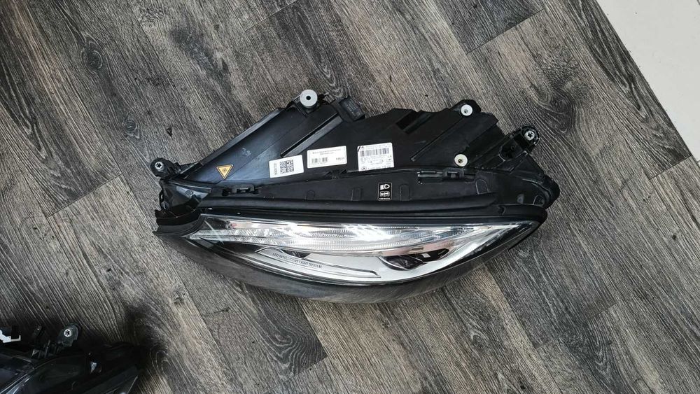 LED Фары Mercedes-Benz S-class w222 A 222 906 13 02  / A 222 906 14 02