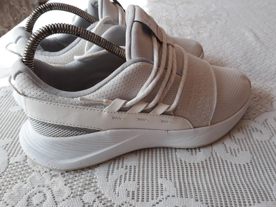 Under Armour sneakersy niskie r.38/24cm