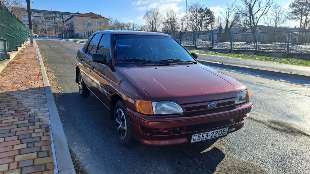 Продам Форд Ескорт