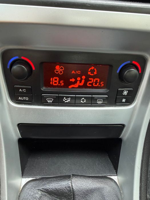 Peugeot 307 — fotografia 9
