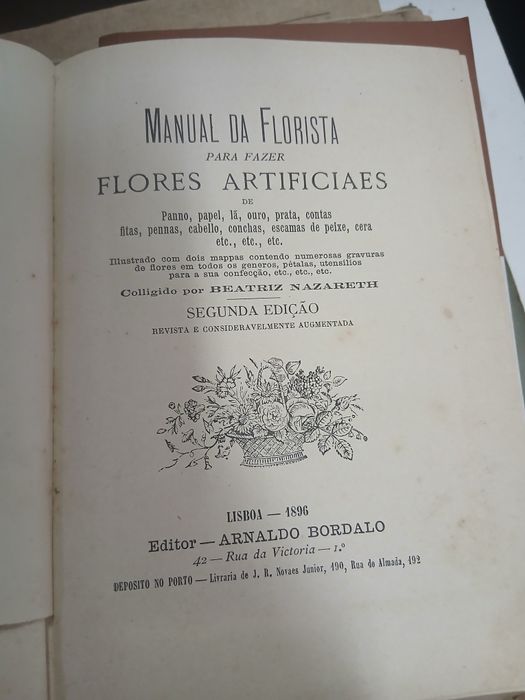 Beatriz Nazareth, Manual da Florista Para Fazer Flores Artificiaes