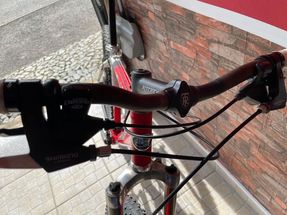 BH coronas team quadro M