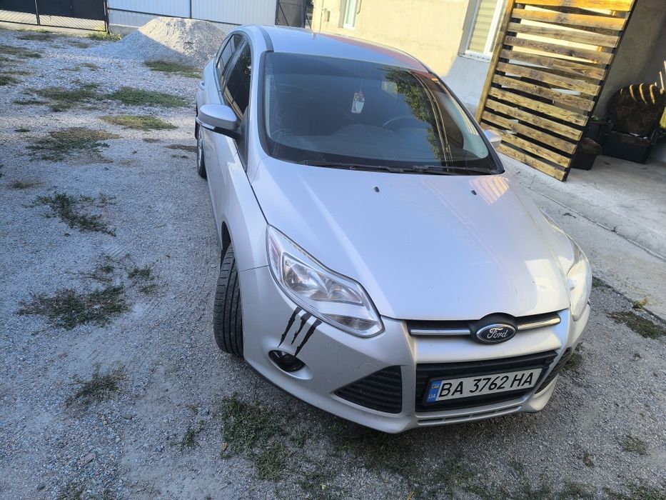 Автомобіль форд фокус