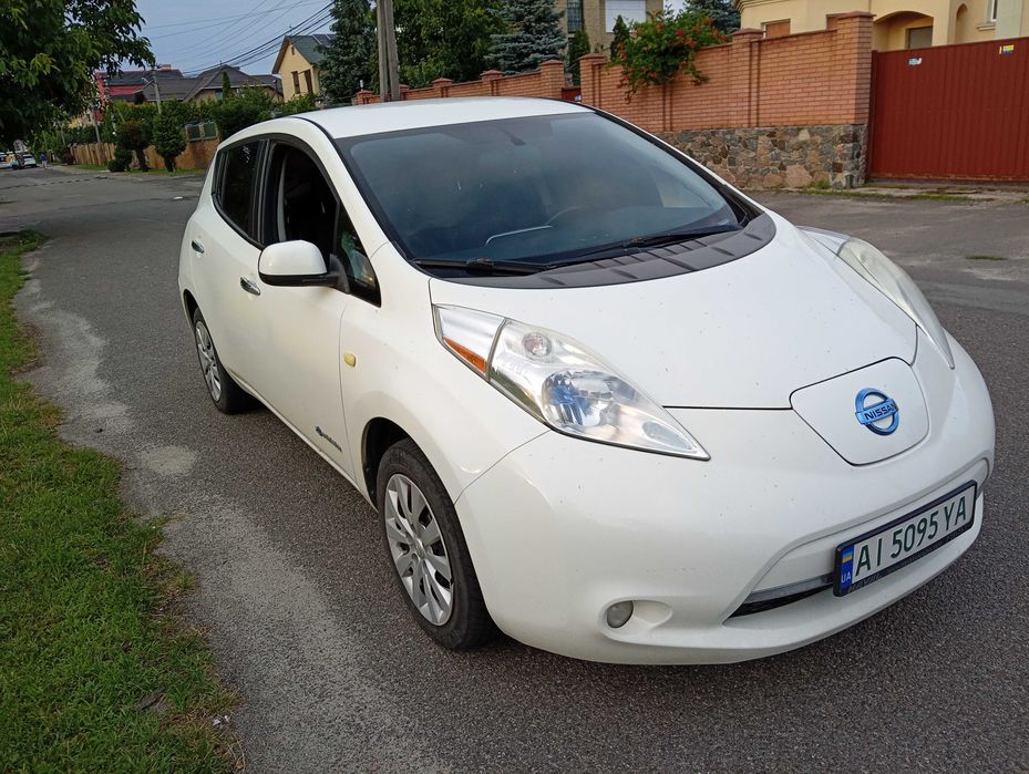 Nissan Leaf 24kw 2015г