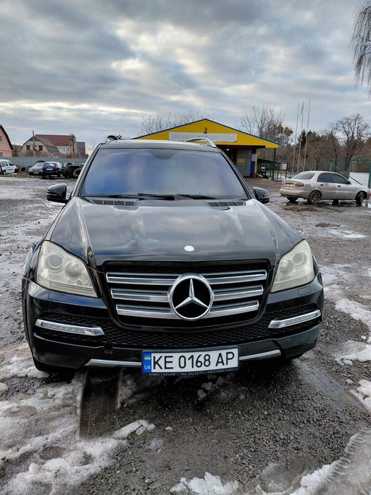 Продам  хороший Mercedes GL 550