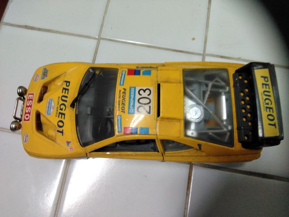 Burago - Peugeot 405 T 16 - 1/24