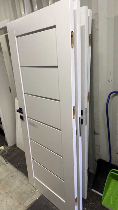 Drzwi oscieznice ERKADO 5 sztuk 80cm jak nowe!