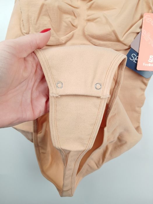 Body modelujące FeelinGirl 3XL wyszczuplające bezszwowe push up nude
