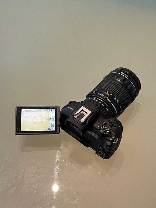 Kit de fotografia Canon R50 com lente 18-135, filtro CPL e 3 baterias extra