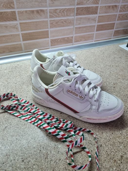 Кроссовки Adidas