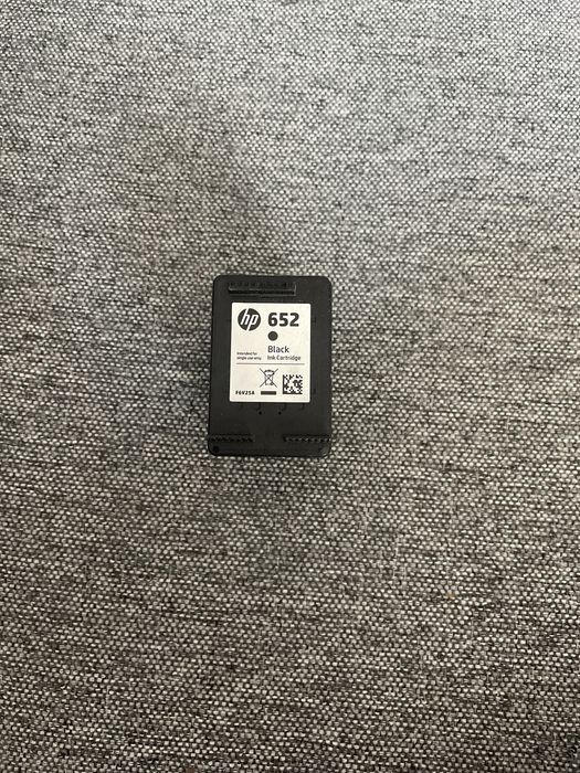 Pusty toner hp 652 czarny