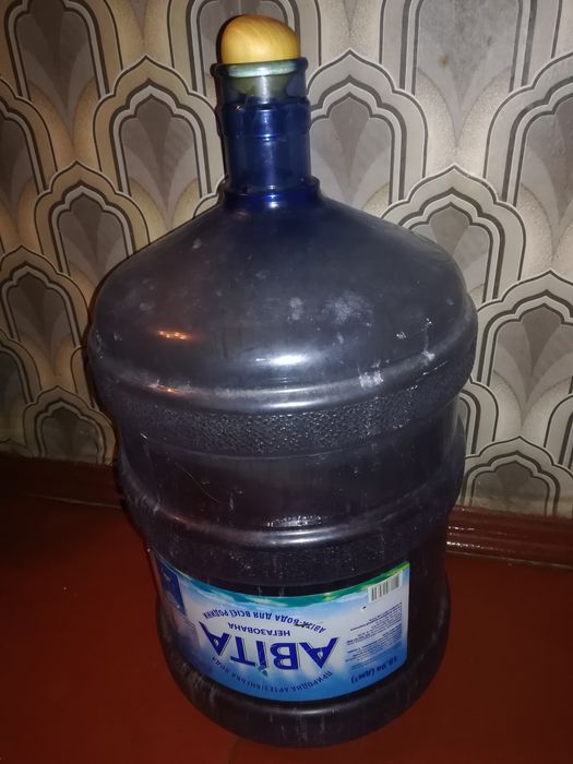 Бутыль 20 литров для жидкости