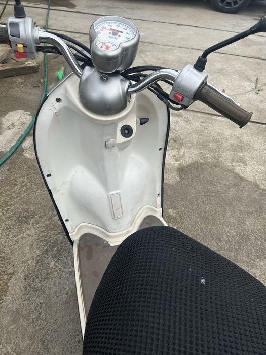 Продам скутер Yamaha vino