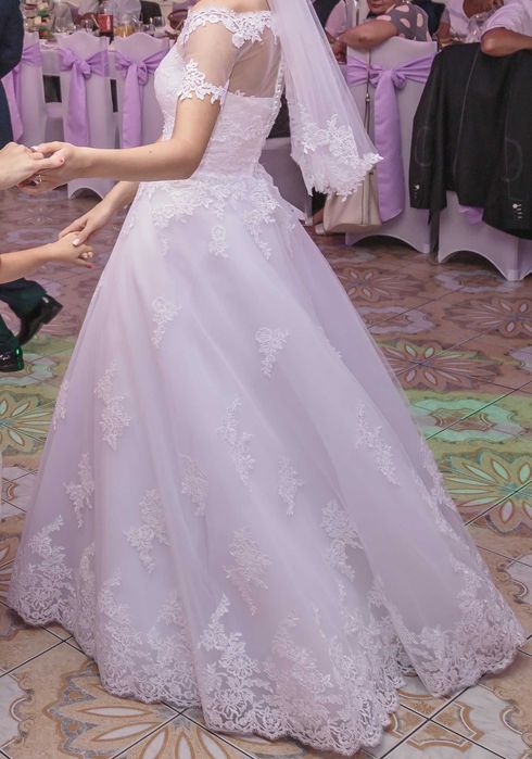 Suknia ślubna tiul i koronka rozmiar 36