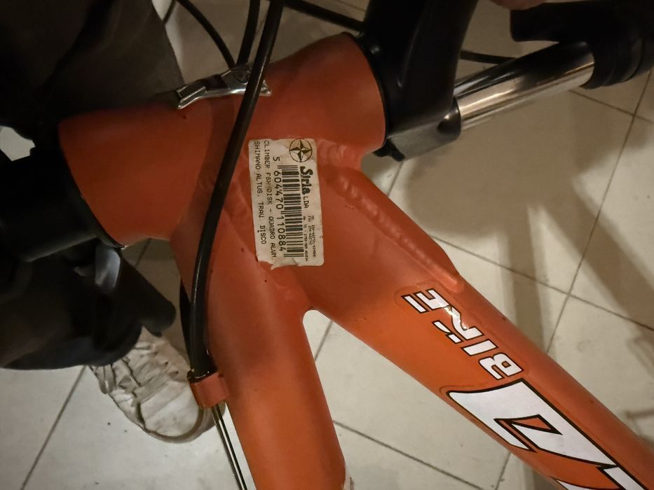 Bicicleta Sirla como nova