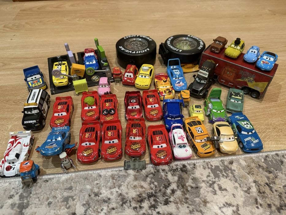 Carros de Filme Dos Carros ( Faisca McQueen )