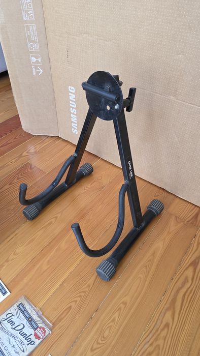 Viola com saco e acessórios