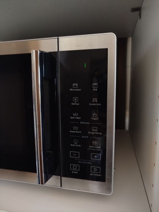 SIM - DISPONIVEL - Micro-ondas Whirlpool Cook 25 com Grill