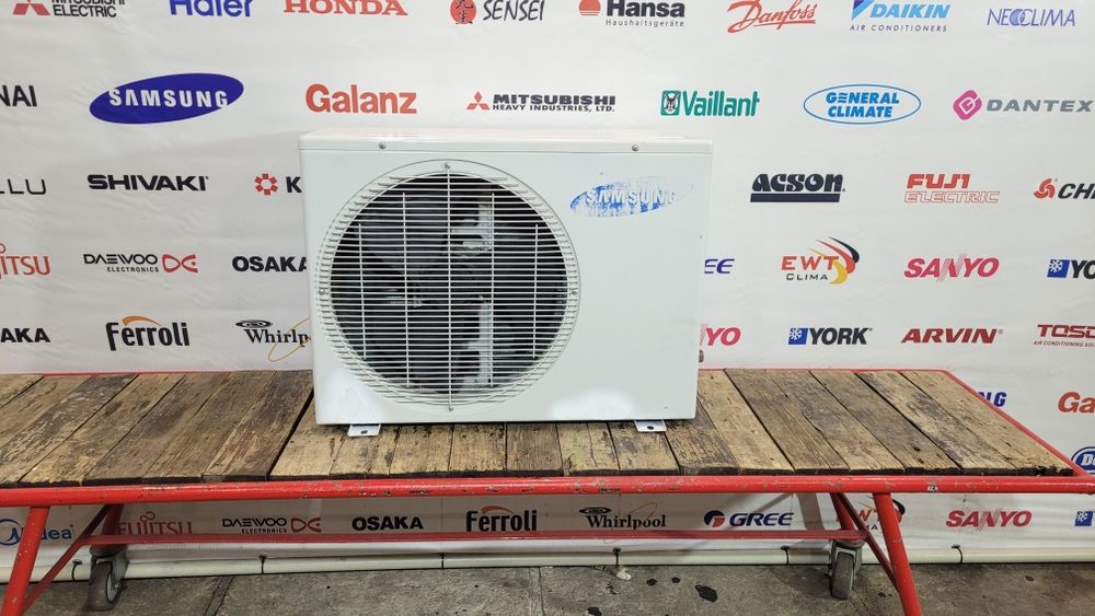 Наружный блок кондиционера SAMSUNG